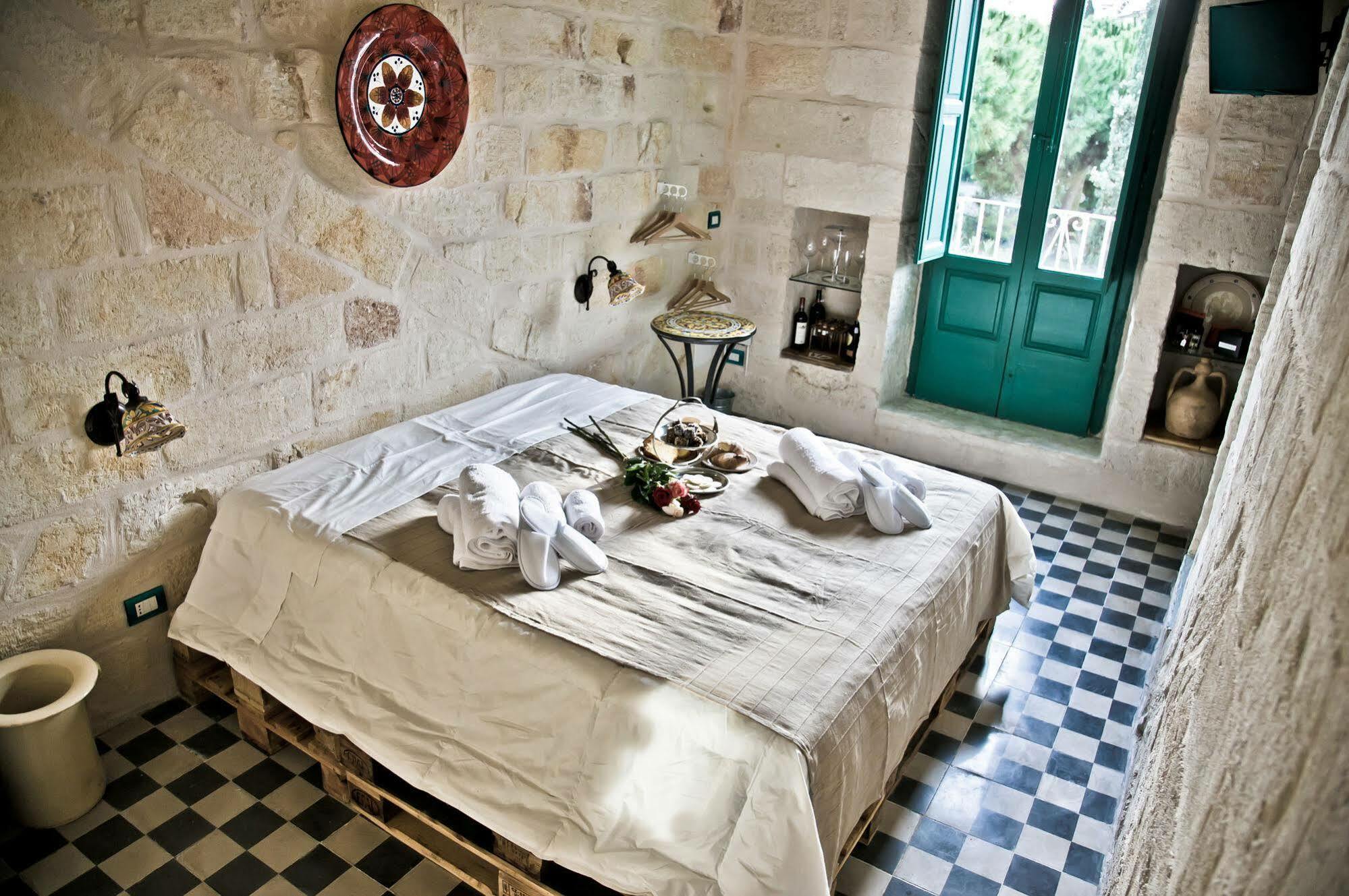 Lazzarella B&B โปลีญาโนอามาเร ภายนอก รูปภาพ