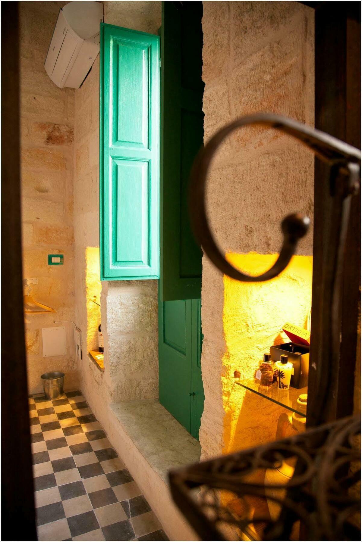 Lazzarella B&B โปลีญาโนอามาเร ภายนอก รูปภาพ