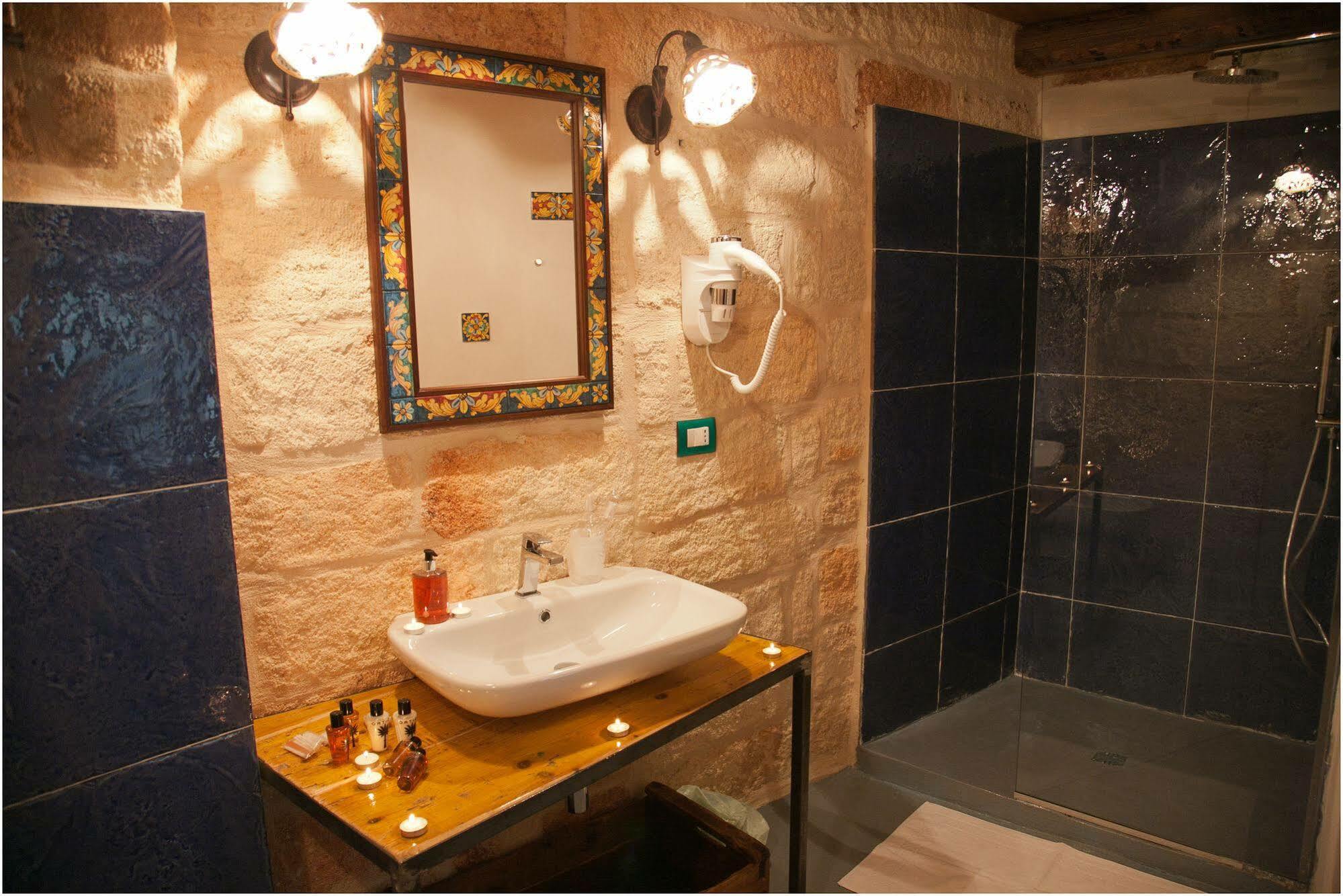 Lazzarella B&B โปลีญาโนอามาเร ภายนอก รูปภาพ